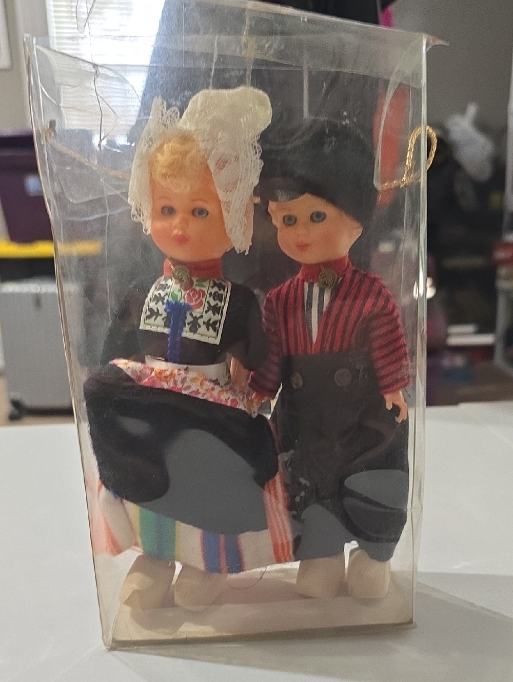 Vintage 1960s Dutch Volendam Boy and Girl dolls. Wooden Shoes. In Box.